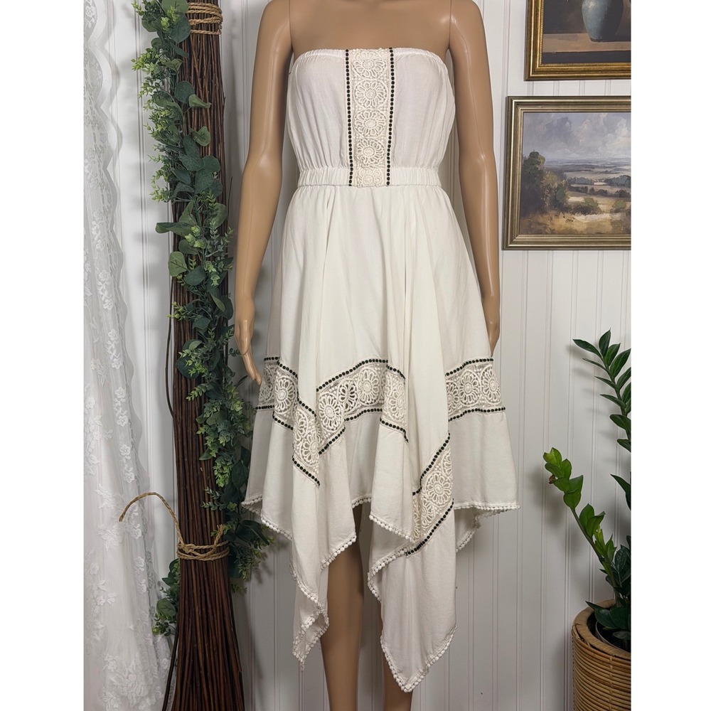 Earthbound Trading Co Dress Womens Small White Excellent Strapless Crochet Lace